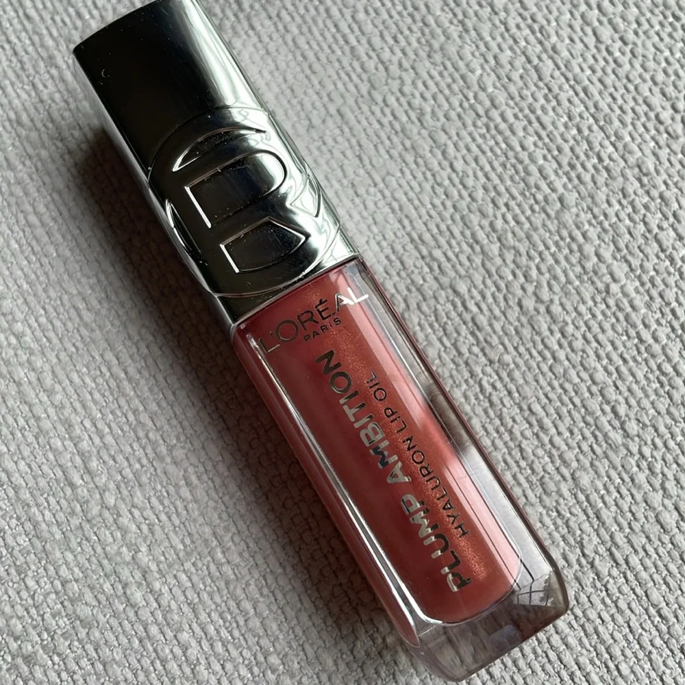 L’Oreal COVERGIRL makeup bundle
